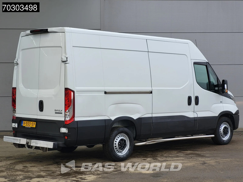 Iveco Daily 35S12 Automaat L2H2 3,5t Trekhaak Airco Cruise APK 12-2026 Euro6 L2 Airco Trekhaak Cruise control - Furgão: foto 5 Iveco Daily 35S12 Automaat L2H2 3,5t Trekhaak Airco Cruise APK 12-2026 Euro6 L2 Airco Trekhaak Cruise control - Furgão: foto 5