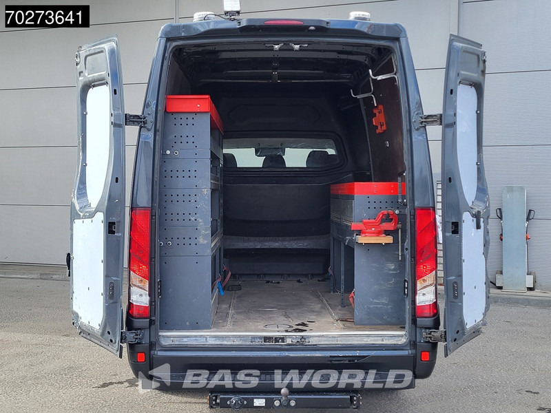 Iveco Daily 35S16 Dubbel Cabine Automaat 3,5t Trekhaak Werkplaatsinrichting LED Airco Cruise Camera Parkeersensoren DC Doka Mixto 8m3 Airco - Furgão: foto 5 Iveco Daily 35S16 Dubbel Cabine Automaat 3,5t Trekhaak Werkplaatsinrichting LED Airco Cruise Camera Parkeersensoren DC Doka Mixto 8m3 Airco - Furgão: foto 5