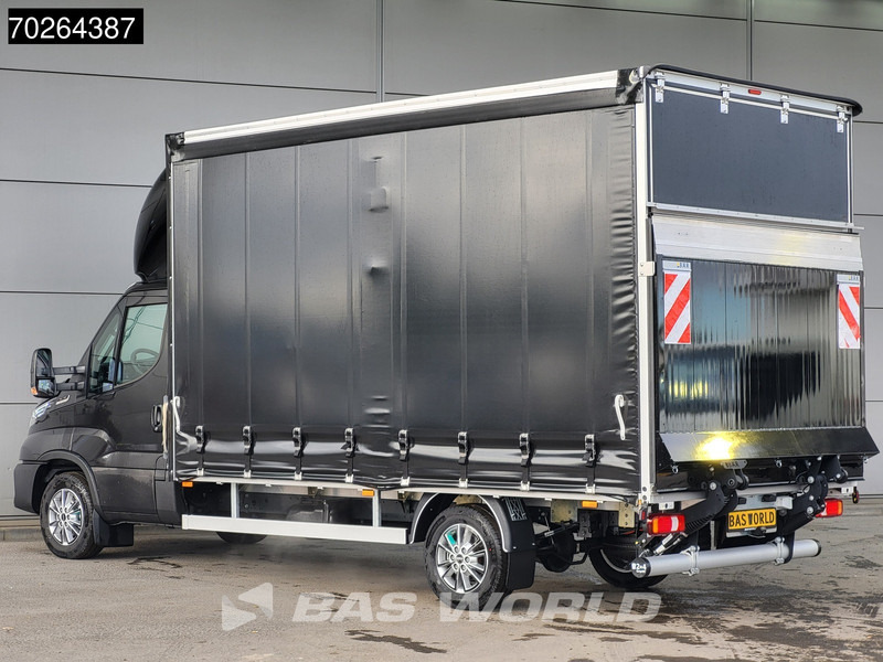 Iveco Daily 35S18 3.0L 180PK Automaat Schuifzeilen Laadklep ACC LED Navi Camera Euro6 Schuifzeil Zeilen Koffer Meubelbak Bakwagen 22m3 Airco - Carrinha de lona: foto 2 Iveco Daily 35S18 3.0L 180PK Automaat Schuifzeilen Laadklep ACC LED Navi Camera Euro6 Schuifzeil Zeilen Koffer Meubelbak Bakwagen 22m3 Airco - Carrinha de lona: foto 2