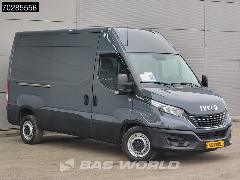 Iveco Daily 35S18 3.0L Automaat 180PK L2H2 3500kg Trekhaak LED Navi Airco Cruise Camera Euro6 L2 11m3 Airco Trekhaak Cruise control - Furgão: foto 3 Iveco Daily 35S18 3.0L Automaat 180PK L2H2 3500kg Trekhaak LED Navi Airco Cruise Camera Euro6 L2 11m3 Airco Trekhaak Cruise control - Furgão: foto 3