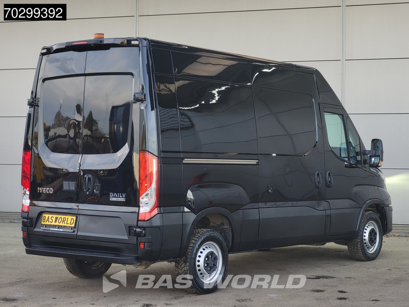 Iveco Daily 35S18 3.0L Automaat L2H2 180PK ACC LED Navi Airco 3,5t Trekgewicht Euro6 L2H2 Airco - Furgão: foto 5 Iveco Daily 35S18 3.0L Automaat L2H2 180PK ACC LED Navi Airco 3,5t Trekgewicht Euro6 L2H2 Airco - Furgão: foto 5