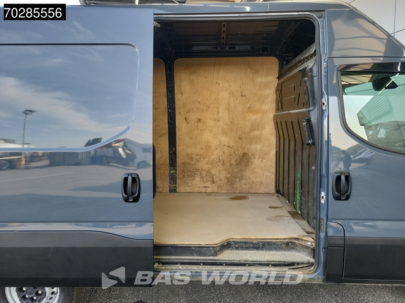 Furgão Iveco Daily 35S18 3.0L Automaat L2H2 3,5t Trekhaak LED Navi Airco Cruise Camera Euro6 L2 11m3 Airco Trekhaak Cruise control: foto 8
