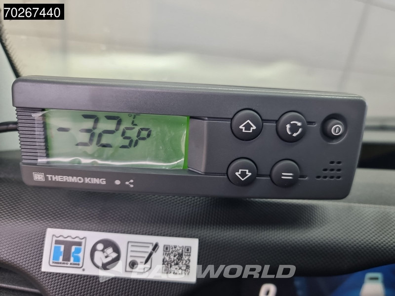 Carrinha frigorífica novo Iveco Daily 35S18 3.0L Laadklep Koelwagen Vriezer Thermoking V-200 MAX 220V stekker -18 LED Navi Airco ACC Koel Koeler Kühler Kühlwagen Kühl: foto 19 Carrinha frigorífica novo Iveco Daily 35S18 3.0L Laadklep Koelwagen Vriezer Thermoking V-200 MAX 220V stekker -18 LED Navi Airco ACC Koel Koeler Kühler Kühlwagen Kühl: foto 19