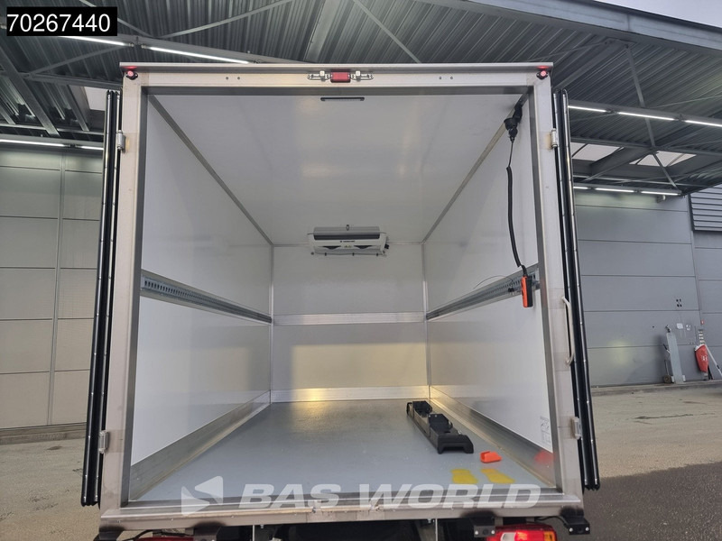 Carrinha frigorífica novo Iveco Daily 35S18 3.0L Laadklep Koelwagen Vriezer Thermoking V-200 MAX 220V stekker -18 LED Navi Airco ACC Koel Koeler Kühler Kühlwagen Kühl: foto 7 Carrinha frigorífica novo Iveco Daily 35S18 3.0L Laadklep Koelwagen Vriezer Thermoking V-200 MAX 220V stekker -18 LED Navi Airco ACC Koel Koeler Kühler Kühlwagen Kühl: foto 7