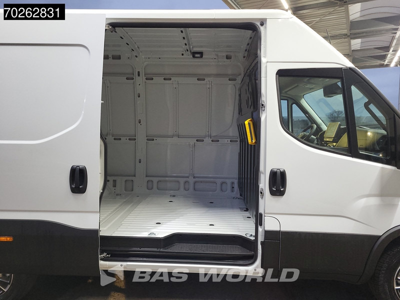 Iveco Daily 35S21 3.0L Automaat 210PK L2H2 2025-Model 3,5t Trekvermogen ACC LED CarPlay Camera Parkeersensoren Velgen Euro6 L3 12m3 Airco - Furgão: foto 3 Iveco Daily 35S21 3.0L Automaat 210PK L2H2 2025-Model 3,5t Trekvermogen ACC LED CarPlay Camera Parkeersensoren Velgen Euro6 L3 12m3 Airco - Furgão: foto 3