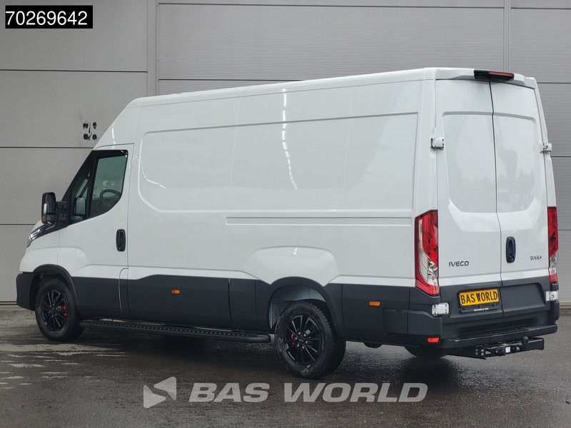 Iveco Daily 35S21 3.0L Automaat Black Edition 2025 model L2H2 Trekhaak Tacho ACC LED CarPlay Velgen Camera 12m3 Airco Trekhaak - Furgão: foto 2 Iveco Daily 35S21 3.0L Automaat Black Edition 2025 model L2H2 Trekhaak Tacho ACC LED CarPlay Velgen Camera 12m3 Airco Trekhaak - Furgão: foto 2