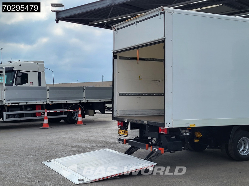 Iveco Daily 70C18 3.0L Automaat Laadklep 7tons 6meter Bakwagen Luchtvering Airco Cruise Meubelbak Koffer 36m3 Airco Cruise control - Carrinha de contentor: foto 3 Iveco Daily 70C18 3.0L Automaat Laadklep 7tons 6meter Bakwagen Luchtvering Airco Cruise Meubelbak Koffer 36m3 Airco Cruise control - Carrinha de contentor: foto 3