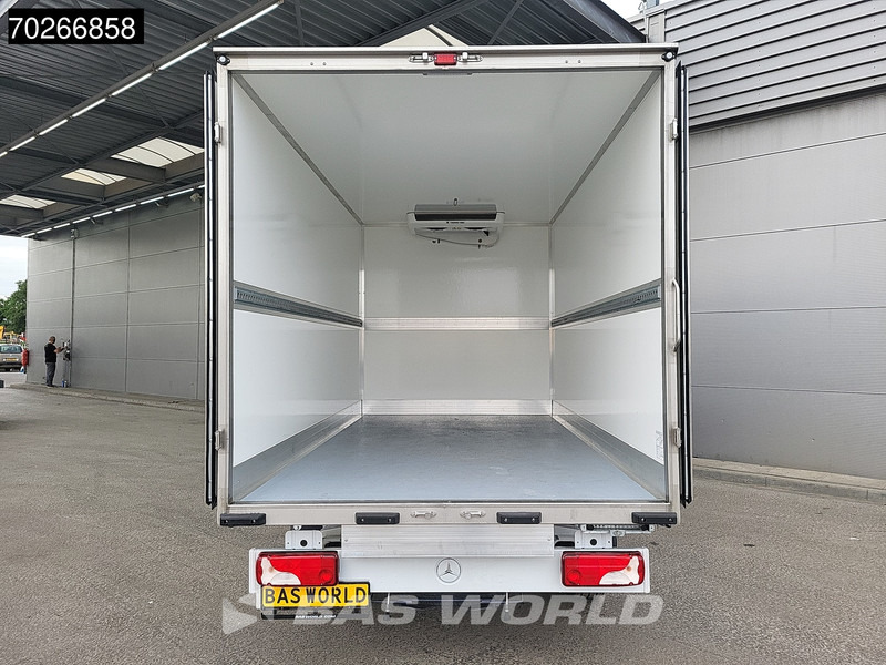 Mercedes-Benz Sprinter 315 CDI Koelwagen Achterdeuren Thermo King C-250 Airco MBUX Koel Koeler Kühl Kühler Kühlwagen Kühlkoffer 17m3 Airco - Carrinha frigorífica: foto 3 Mercedes-Benz Sprinter 315 CDI Koelwagen Achterdeuren Thermo King C-250 Airco MBUX Koel Koeler Kühl Kühler Kühlwagen Kühlkoffer 17m3 Airco - Carrinha frigorífica: foto 3