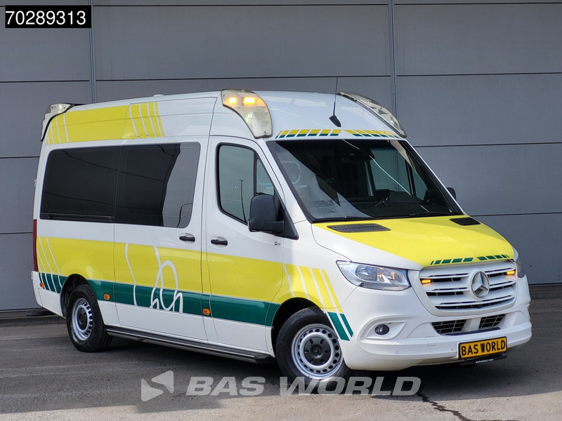 Mercedes-Benz Sprinter 316 CDI Ambulance Brancard Automaat Ziekenwagen Airco Cruise Camera Parkeersensoren Standkachel Euro6 Rettungswagen Krankenwagen - Ambulância: foto 3 Mercedes-Benz Sprinter 316 CDI Ambulance Brancard Automaat Ziekenwagen Airco Cruise Camera Parkeersensoren Standkachel Euro6 Rettungswagen Krankenwagen - Ambulância: foto 3