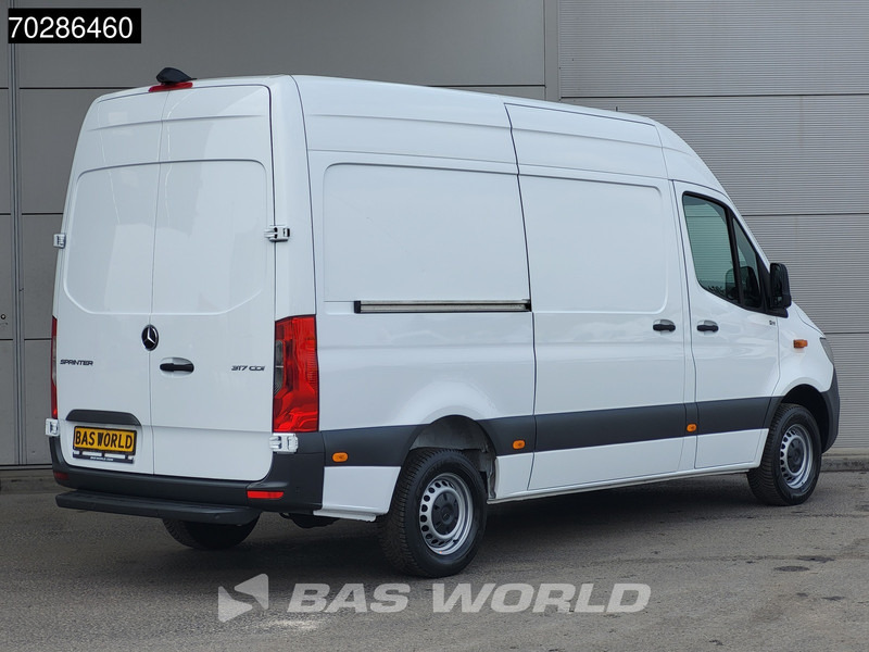 Mercedes-Benz Sprinter 317 CDI Automaat L2H2 170PK Navi Airco Cruise Camera Parkeersensoren MBUX CarPlay Euro6 L2 12m3 Airco Cruise control - Furgão: foto 5 Mercedes-Benz Sprinter 317 CDI Automaat L2H2 170PK Navi Airco Cruise Camera Parkeersensoren MBUX CarPlay Euro6 L2 12m3 Airco Cruise control - Furgão: foto 5