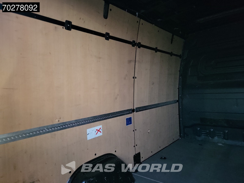 Mercedes-Benz Sprinter 317 CDI Automaat L2H2 3500KG Trekhaak 170PK Airco Camera MBUX CarPlay Euro6 L2 10m3 Airco Trekhaak - Furgão: foto 3 Mercedes-Benz Sprinter 317 CDI Automaat L2H2 3500KG Trekhaak 170PK Airco Camera MBUX CarPlay Euro6 L2 10m3 Airco Trekhaak - Furgão: foto 3