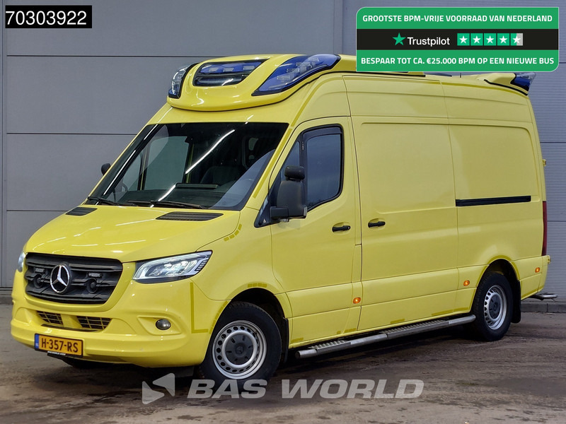 Mercedes-Benz Sprinter 319 CDI 3.0L V6 Ambulance 190PK L2H2 LED Airco Cruise Camera MBUX CarPlay Euro6 Krankenwagen Rettungswagen L2 8m3 Airco Cruise c - Ambulância: foto 1 Mercedes-Benz Sprinter 319 CDI 3.0L V6 Ambulance 190PK L2H2 LED Airco Cruise Camera MBUX CarPlay Euro6 Krankenwagen Rettungswagen L2 8m3 Airco Cruise c - Ambulância: foto 1