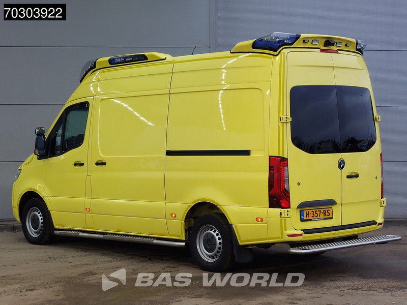 Mercedes-Benz Sprinter 319 CDI 3.0L V6 Ambulance 190PK L2H2 LED Airco Cruise Camera MBUX CarPlay Euro6 Krankenwagen Rettungswagen L2 8m3 Airco Cruise c - Ambulância: foto 2 Mercedes-Benz Sprinter 319 CDI 3.0L V6 Ambulance 190PK L2H2 LED Airco Cruise Camera MBUX CarPlay Euro6 Krankenwagen Rettungswagen L2 8m3 Airco Cruise c - Ambulância: foto 2