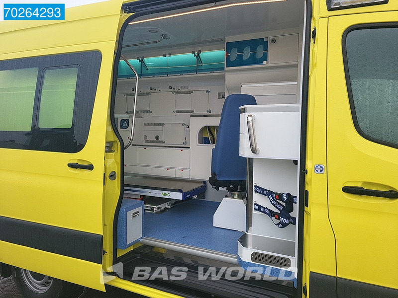 Mercedes-Benz Sprinter 319 CDI Automaat Nieuw! Complete Ambulance Ziekenwagen Rettungswagen Krankenwagen Airco - Ambulância: foto 5 Mercedes-Benz Sprinter 319 CDI Automaat Nieuw! Complete Ambulance Ziekenwagen Rettungswagen Krankenwagen Airco - Ambulância: foto 5