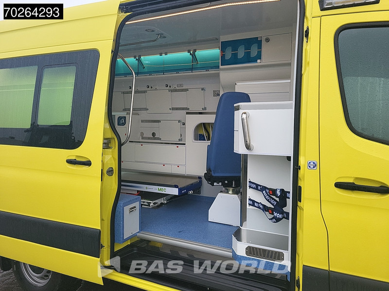 Mercedes-Benz Sprinter 319 CDI Automaat Nieuw! Complete Ambulance Ziekenwagen Rettungswagen Krankenwagen Airco - Ambulância: foto 5 Mercedes-Benz Sprinter 319 CDI Automaat Nieuw! Complete Ambulance Ziekenwagen Rettungswagen Krankenwagen Airco - Ambulância: foto 5