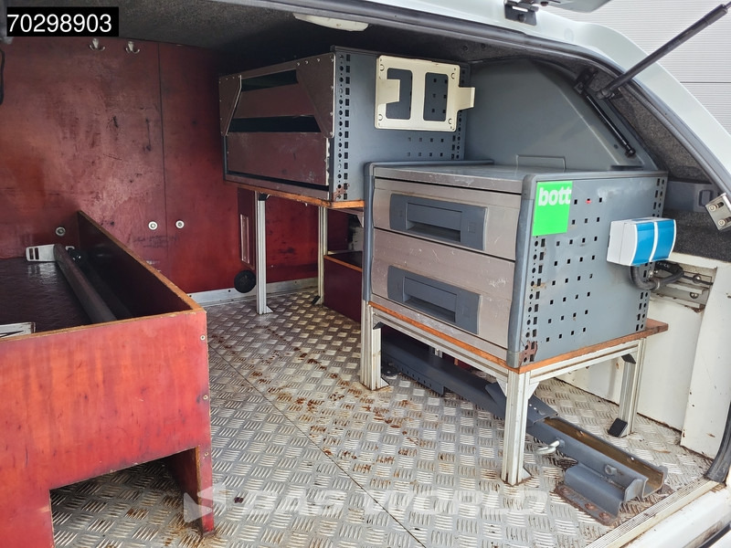 Pick-up Nissan Navara 160PK Trekhaak Navi Airco Cruise Camera Parkeersensoren Standkachel Werkplaatsinrichting Euro6 Airco Trekhaak Cruise control: foto 9 Pick-up Nissan Navara 160PK Trekhaak Navi Airco Cruise Camera Parkeersensoren Standkachel Werkplaatsinrichting Euro6 Airco Trekhaak Cruise control: foto 9