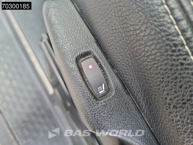 Furgão compacto Opel Vivaro 145pk IRMSCHER Dubbel Cabine 2x Schuifdeur L2H1 Trekhaak Airco Cruise Camera Parkeersensoren Leder APK 10-2026 Euro6 L2 DC Doka Mixto: foto 19 Furgão compacto Opel Vivaro 145pk IRMSCHER Dubbel Cabine 2x Schuifdeur L2H1 Trekhaak Airco Cruise Camera Parkeersensoren Leder APK 10-2026 Euro6 L2 DC Doka Mixto: foto 19