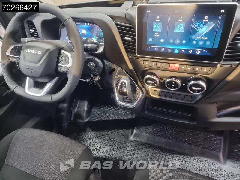 Fotografia de interior 1: Veículo comercial novo Iveco Daily 35S18 3.0L Automaat Autotransporter 2025model LED ACC Lier Zwaailamp Oprijwagen Cartransporter Airco