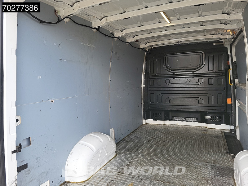 Volkswagen Crafter L3H2 Airco Navi Parkeersensoren L2H1 9m3 Airco - Furgão: foto 5 Volkswagen Crafter L3H2 Airco Navi Parkeersensoren L2H1 9m3 Airco - Furgão: foto 5