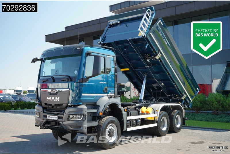 MAN TGS 33.480 TGS 6X6 11m3 KH-3-Way Kipper 6x6 Steel Suspension Automatic Big-Axle Euro 6 - Camião basculante: foto 1 MAN TGS 33.480 TGS 6X6 11m3 KH-3-Way Kipper 6x6 Steel Suspension Automatic Big-Axle Euro 6 - Camião basculante: foto 1
