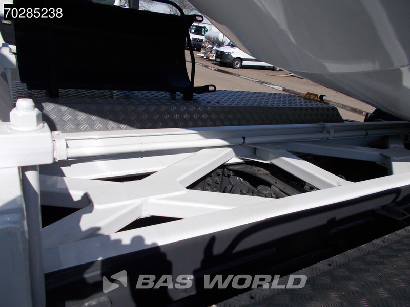 Locação financeira de Mercedes-Benz Arocs 4145 8X4 10m3 Schwing Stetter mixer Manual Steelsuspension Euro 3 Mercedes-Benz Arocs 4145 8X4 10m3 Schwing Stetter mixer Manual Steelsuspension Euro 3: foto 12 Locação financeira de Mercedes-Benz Arocs 4145 8X4 10m3 Schwing Stetter mixer Manual Steelsuspension Euro 3 Mercedes-Benz Arocs 4145 8X4 10m3 Schwing Stetter mixer Manual Steelsuspension Euro 3: foto 12