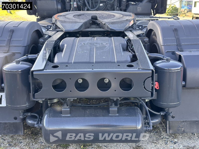 Tractor novo Iveco S-Way 460 4X2 Metallica Edition! LNG Full-Air Retarder 2xTanks Standklima Euro 6: foto 14 Tractor novo Iveco S-Way 460 4X2 Metallica Edition! LNG Full-Air Retarder 2xTanks Standklima Euro 6: foto 14