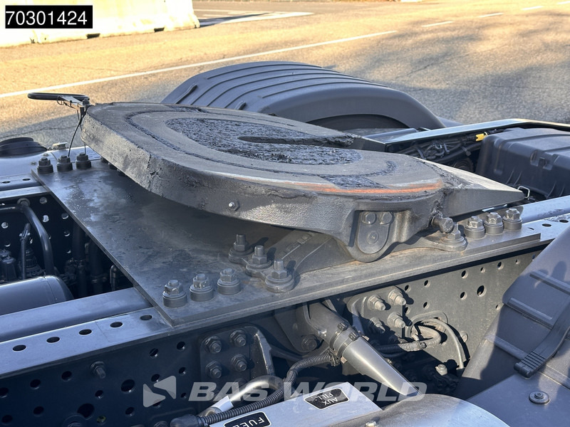 Tractor novo Iveco S-Way 460 4X2 Metallica Edition! LNG Full-Air Retarder 2xTanks Standklima Euro 6: foto 9 Tractor novo Iveco S-Way 460 4X2 Metallica Edition! LNG Full-Air Retarder 2xTanks Standklima Euro 6: foto 9