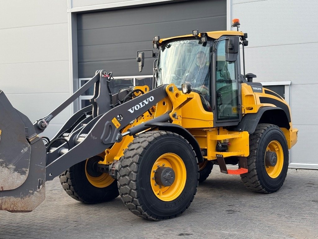 Volvo L 45 H - Pá carregadora de rodas: foto 1 Volvo L 45 H - Pá carregadora de rodas: foto 1