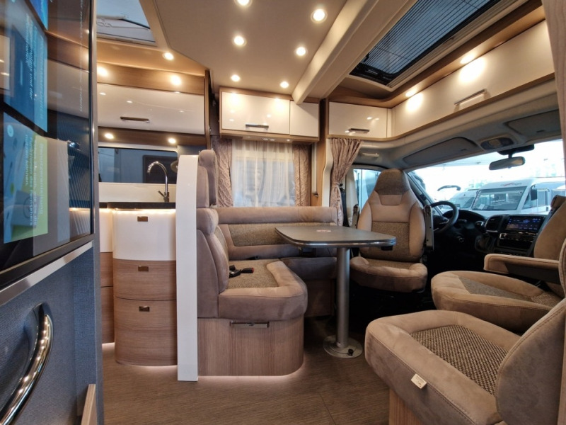 Carthago C1-Tourer T 145 RB-LE lightweight 3.5t - Autocaravana integral: foto 4 Carthago C1-Tourer T 145 RB-LE lightweight 3.5t - Autocaravana integral: foto 4