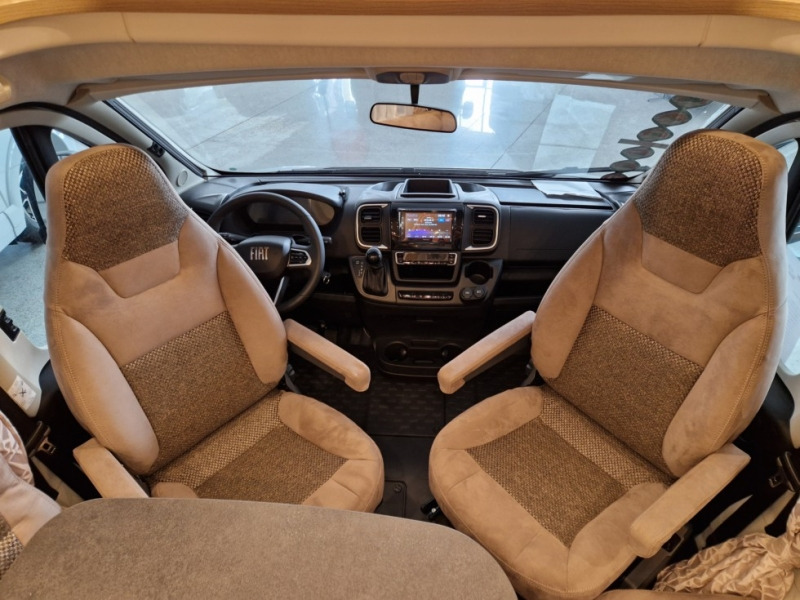Carthago C1-Tourer T 145 RB-LE lightweight 3.5t - Autocaravana integral: foto 5 Carthago C1-Tourer T 145 RB-LE lightweight 3.5t - Autocaravana integral: foto 5