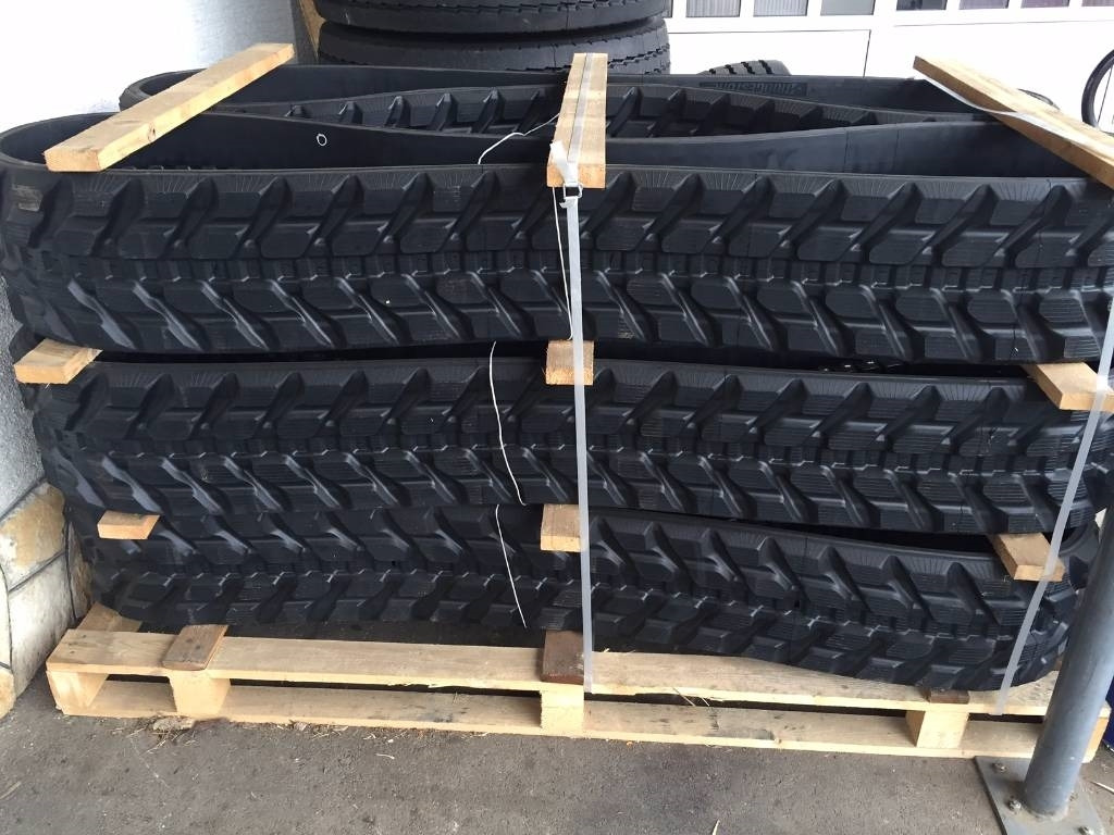 Bridgestone Rubber Tracks - Rasto para Máquina de construção: foto 3 Bridgestone Rubber Tracks - Rasto para Máquina de construção: foto 3