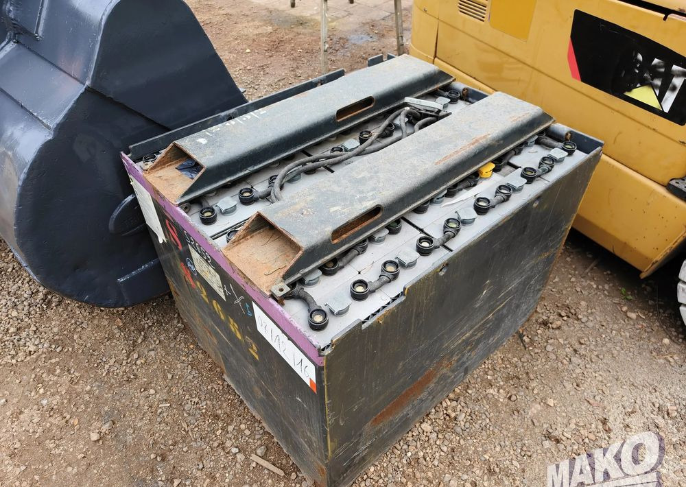 Caterpillar EP35K-PAC - Empilhador elétrico: foto 5 Caterpillar EP35K-PAC - Empilhador elétrico: foto 5