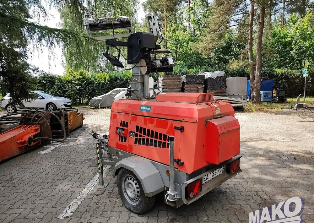 Wieża oświetleniowa Generac Tower Light VT1 - Torre de iluminação: foto 2 Wieża oświetleniowa Generac Tower Light VT1 - Torre de iluminação: foto 2