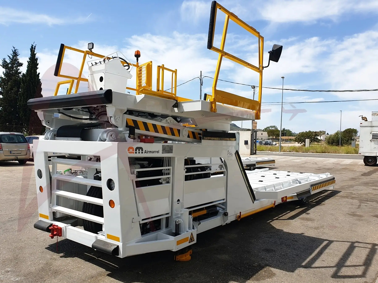 AIR MARREL LAM3500 - Elevador/ Carregador de contentores e paletes: foto 3 AIR MARREL LAM3500 - Elevador/ Carregador de contentores e paletes: foto 3