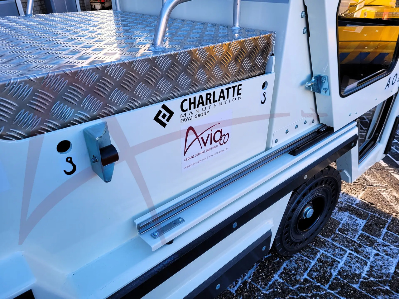 CHARLATTE T135 EVO - Trator de bagagem: foto 4 CHARLATTE T135 EVO - Trator de bagagem: foto 4