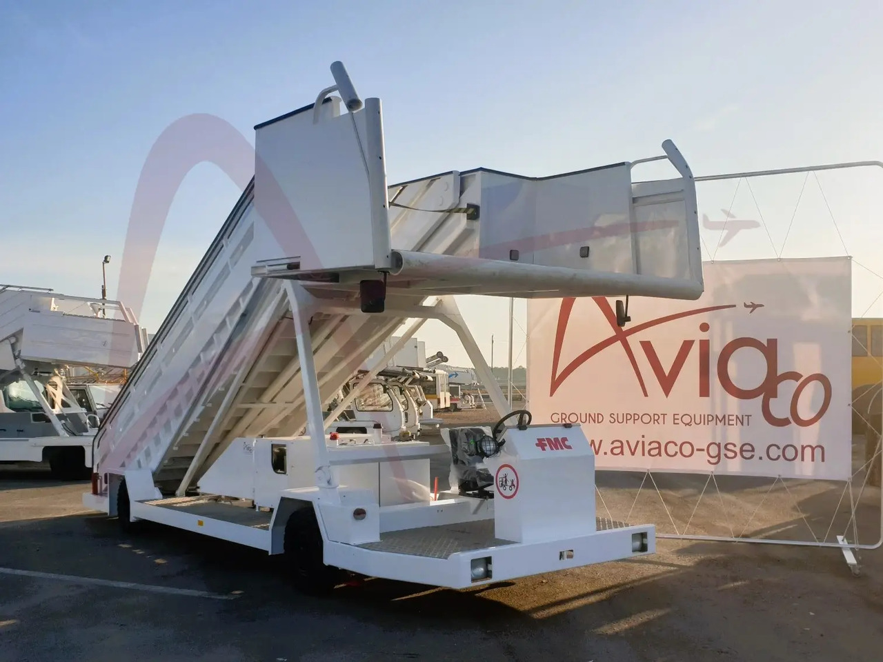 FMC UDS2 - Escada de passageiros: foto 1 FMC UDS2 - Escada de passageiros: foto 1