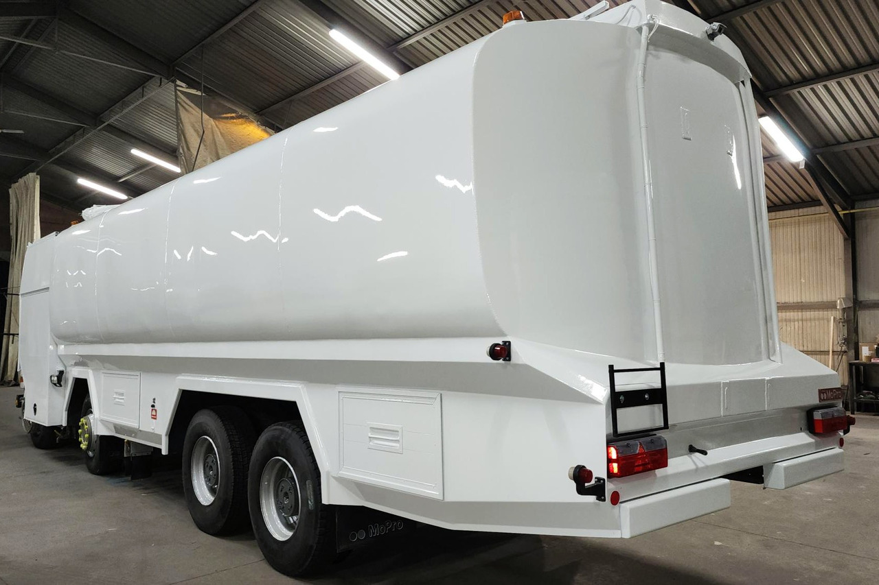 - Reboque cisterna: foto 1 - Reboque cisterna: foto 1