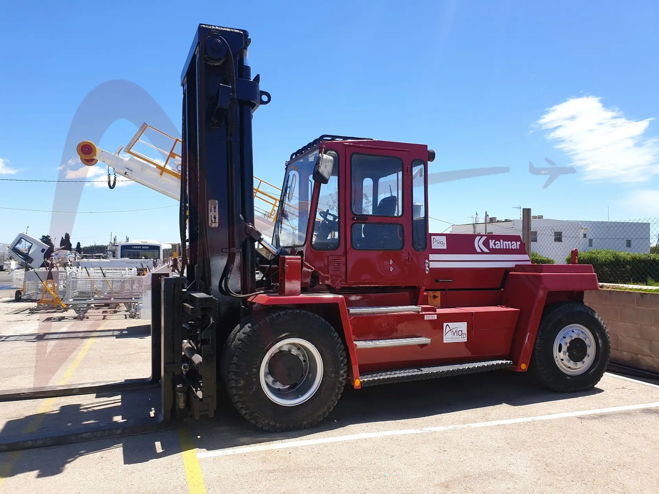 KALMAR DC16-900 - Empilhador a diesel: foto 4 KALMAR DC16-900 - Empilhador a diesel: foto 4