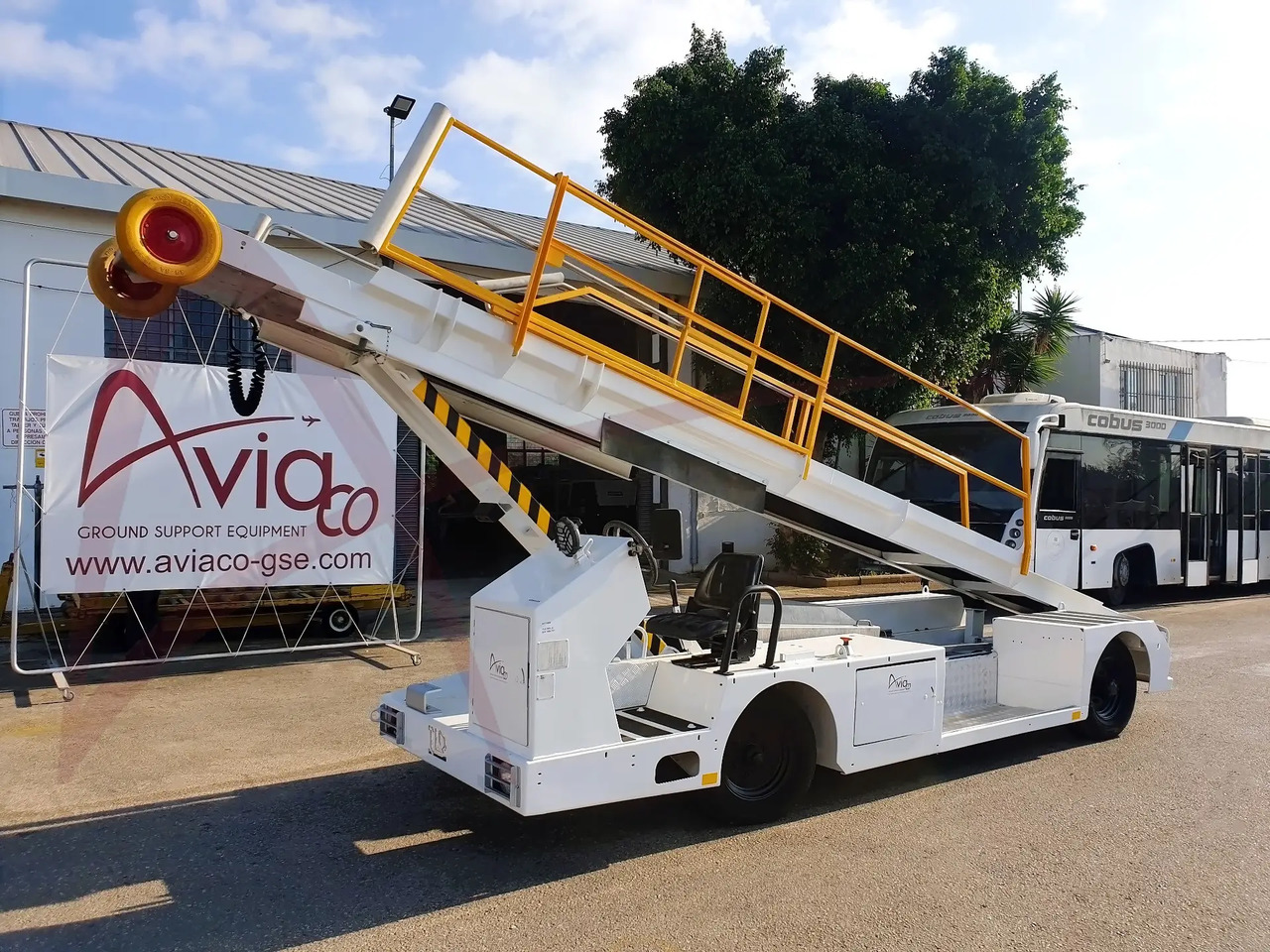 TLD NBL-D - Veículo com correia transportadora: foto 1 TLD NBL-D - Veículo com correia transportadora: foto 1