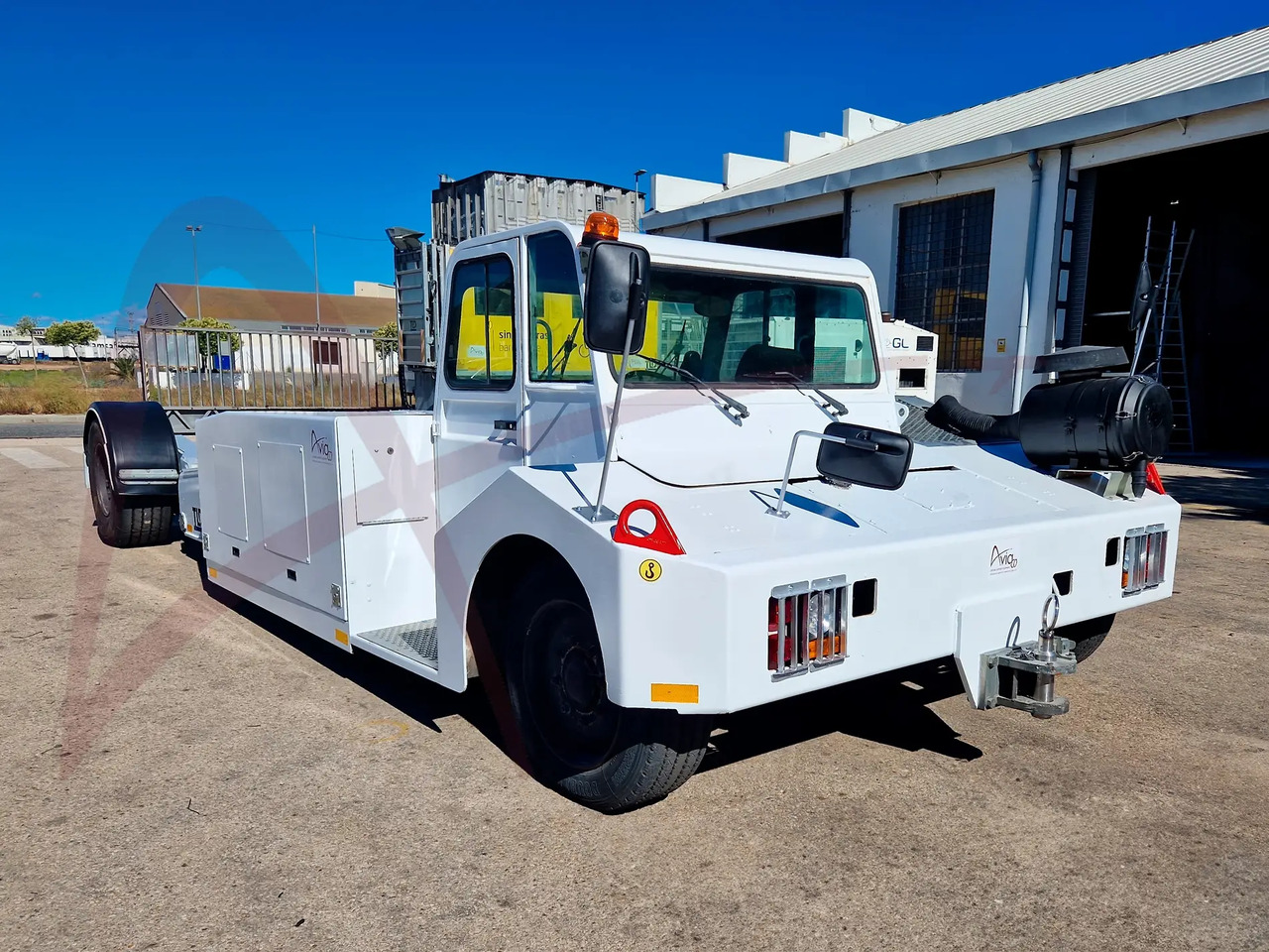 TLD TPX-200-MT - Trator de push-back: foto 1 TLD TPX-200-MT - Trator de push-back: foto 1