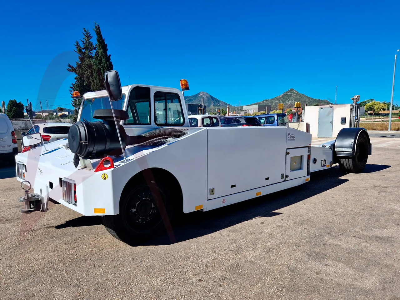 TLD TPX-200-S - Trator de push-back: foto 2 TLD TPX-200-S - Trator de push-back: foto 2