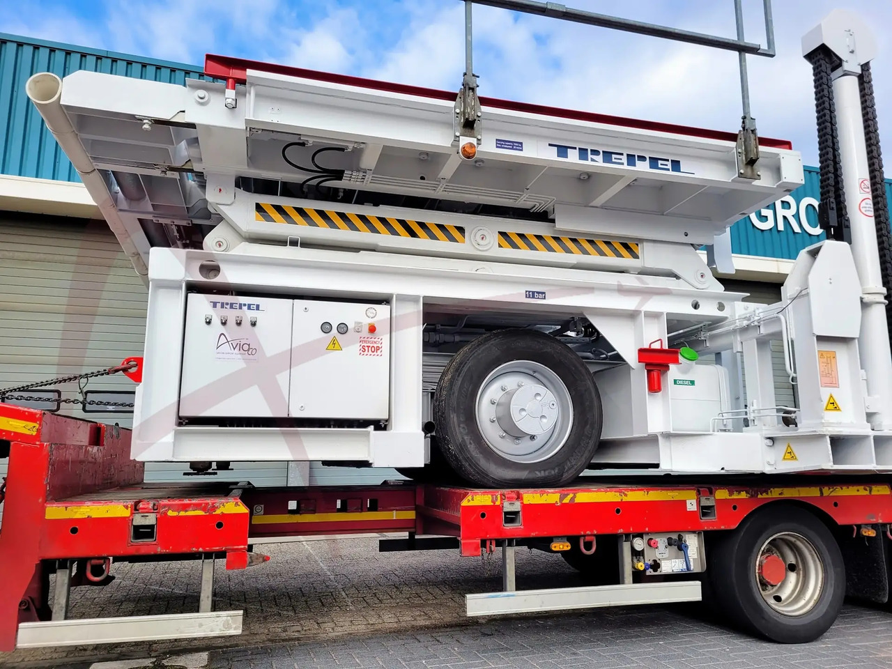 TREPEL CHAMP 70U - Elevador/ Carregador de contentores e paletes: foto 5 TREPEL CHAMP 70U - Elevador/ Carregador de contentores e paletes: foto 5