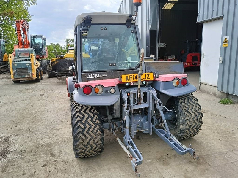 Aebi TT280 aebi tt280 terratrac maaier tractor mower - Trator: foto 4 Aebi TT280 aebi tt280 terratrac maaier tractor mower - Trator: foto 4