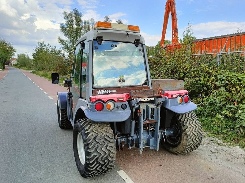 Aebi TT280 werktuigdrager maaier laag zwaartepunt - Reboque agrícola: foto 4 Aebi TT280 werktuigdrager maaier laag zwaartepunt - Reboque agrícola: foto 4