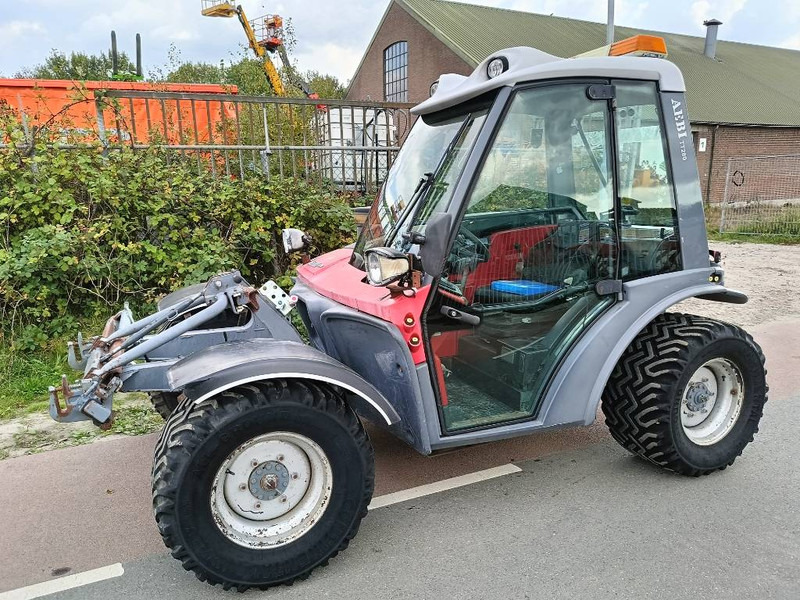 Aebi TT280 werktuigdrager maaier laag zwaartepunt - Reboque agrícola: foto 1 Aebi TT280 werktuigdrager maaier laag zwaartepunt - Reboque agrícola: foto 1