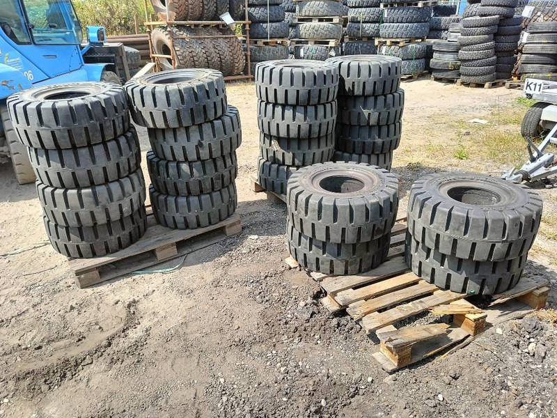 Banden landbouwbanden michelin dunlop 9.5R17.5 + 2 - Jantes e pneus para Máquina de construção: foto 4 Banden landbouwbanden michelin dunlop 9.5R17.5 + 2 - Jantes e pneus para Máquina de construção: foto 4