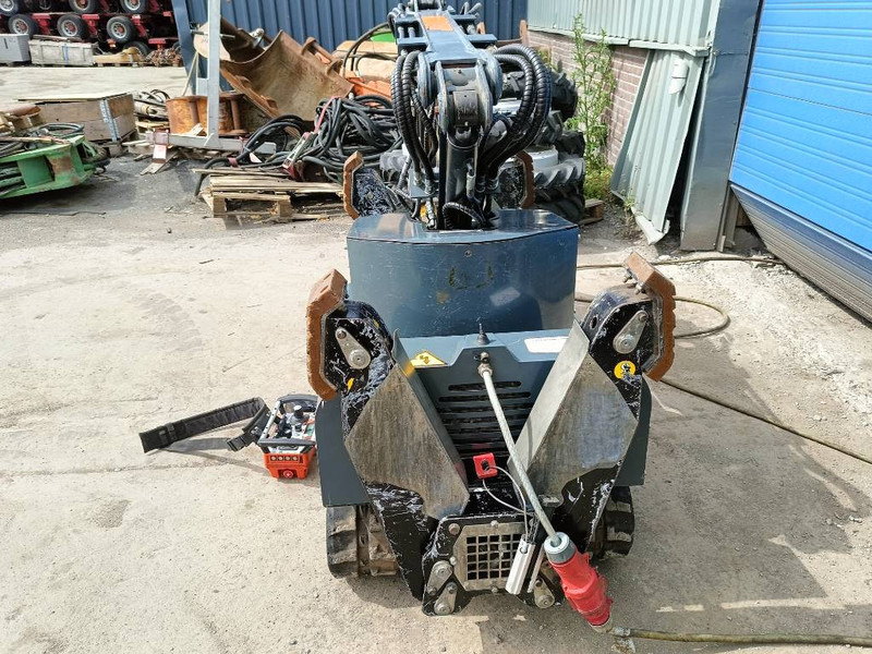 Escavadora de rastos Brokk euroimplementos RDC1510 180 husqvarna robot remote: foto 13