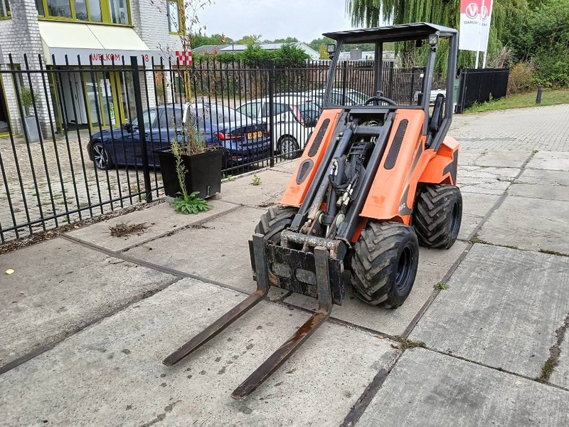 Cast 33 TLS minishovel mini loader giant avant 1400kg - Mini pá carregadora de rastos: foto 5 Cast 33 TLS minishovel mini loader giant avant 1400kg - Mini pá carregadora de rastos: foto 5