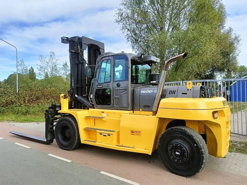 Hyundai 160 D-9 heftruck forklift stapler 16 ton CE - Empilhador a diesel: foto 5 Hyundai 160 D-9 heftruck forklift stapler 16 ton CE - Empilhador a diesel: foto 5