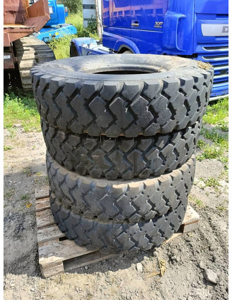 Michelin 12.00R20 , 14.00R20, 335/80R20 , 395/85R2 365/80R2 - Jantes e pneus para Máquina de construção: foto 2 Michelin 12.00R20 , 14.00R20, 335/80R20 , 395/85R2 365/80R2 - Jantes e pneus para Máquina de construção: foto 2